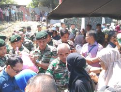 Kodam XIV Hasanuddin Salurkan Bansos dan Bakkes ke Warga Kurang Mampu
