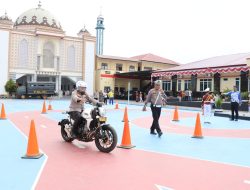 Kapolres Sidrap Jajal Sirkuit Ujian Praktek SIM C Terbaru