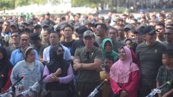 Semarak HUT TNI ke-78 , Satuan TNI (AD, AL, AU) Di Wilayah Kodam XIV/Hsn Bersama Seluruh Stake Holder Melaksanakan Pesta Rakyat, Bazar, Bhakti Kesehatan dan Bhakti Sosial