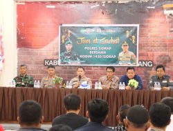 Kapolres AKBP Erwin Syah Laksanakan Jumat Curhat di Kantor KPU Sidrap, Ini Pesannya ke Masyarakat 