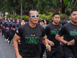 Pangdam XIV/Hsn Jadikan Ajang Silaturahmi dan Pupuk Kebersamaan, Lari Pagi Bersama PJU, Kabalakdam dan Para Dansat Jajarannya: Ciptakan Satu Suara, Satu Langkah dan Satu Tindakan Dalam Melaksanakan Tugas