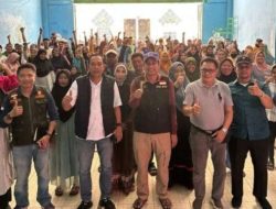 Ketua DPRD Makassar Rudianto Lallo menyerap aspirasi warga Kelurahan Barrang Caddi