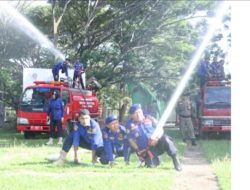 ALAT PEMADAM KEBAKARAN POMPA PORTABLE,SIAP UJI COBA,OLEH SATPOL PP LINMAS,DAN DAMKAR KAB:BOMBANA.