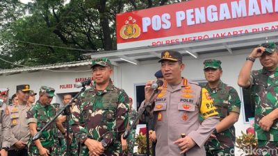 Pastikan Keamanan Pemungutan Suara, Panglima TNI bersama Kapolri Lakukan Pengecekan ke TPS