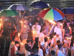 Pj Gubernur Sulsel Apresiasi Wali Kota Makassar Gelar Festival Takbir dan Obor Tepian Air Sambut Idul Fitri