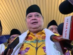 Selamat Tinggal PDIP Airlangga Jokowi Dan Gibran Sudah Masuk Keluarga Besar Golkar