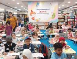 Ratusan Anak Antusias Ikut Lomba Mewarnai Gramedia