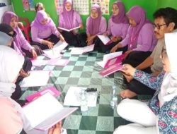 UPTD Balai Penyuluh KB Kecamatan Rarowaru Utara Adakan Pembinaan Kader di Desa Lantowua