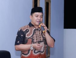 Malam yang Penuh Tangis di Lameroro: Tahlilan Malam Ke-5 untuk Almarhum Sekda Bombana, Drs. Man Arfa, M.Si Dihadiri Wakil Bupati dan Jajaran OPD