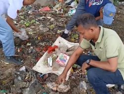 Guru dan Siswa SMKN 02 Bombana Bersatu Membersihkan Pasar: Langkah Nyata Menuju Lingkungan Bersih dan Edukasi Karakter